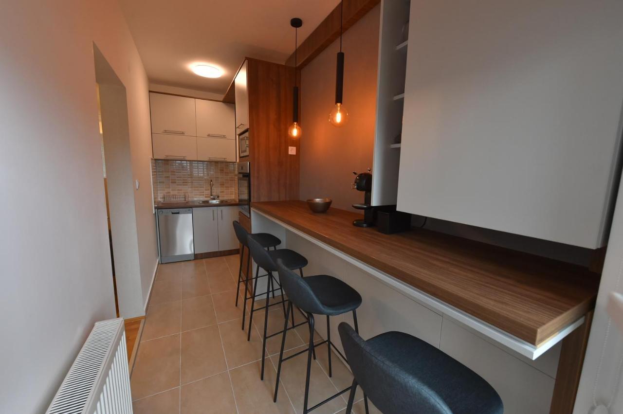 גורני מילנובץ Sky Lux Apartman מראה חיצוני תמונה